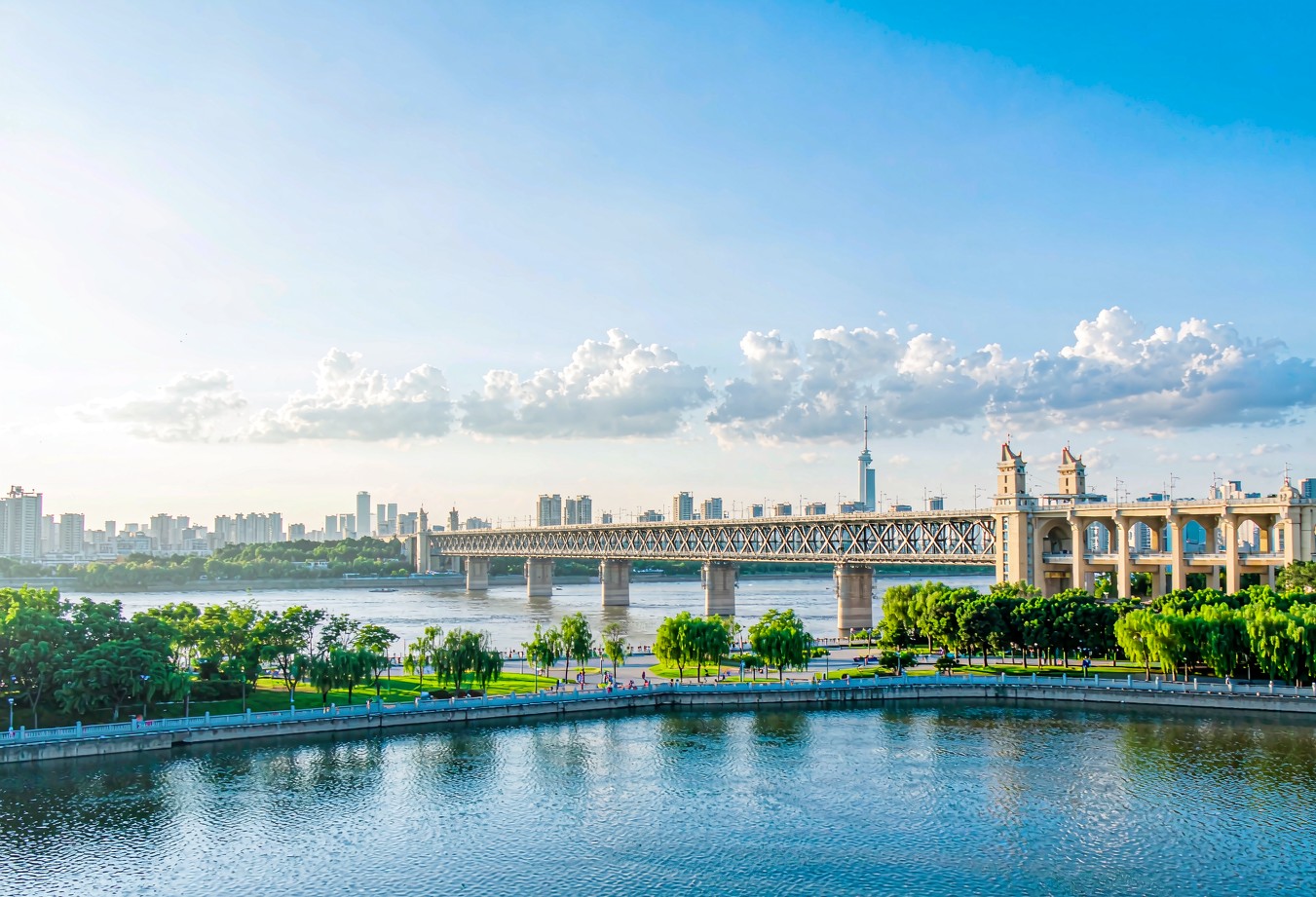 Wuhan Three Towns Wellness Journey — 4 Days / 3 Nights — Yellow Crane Tower and East Lake