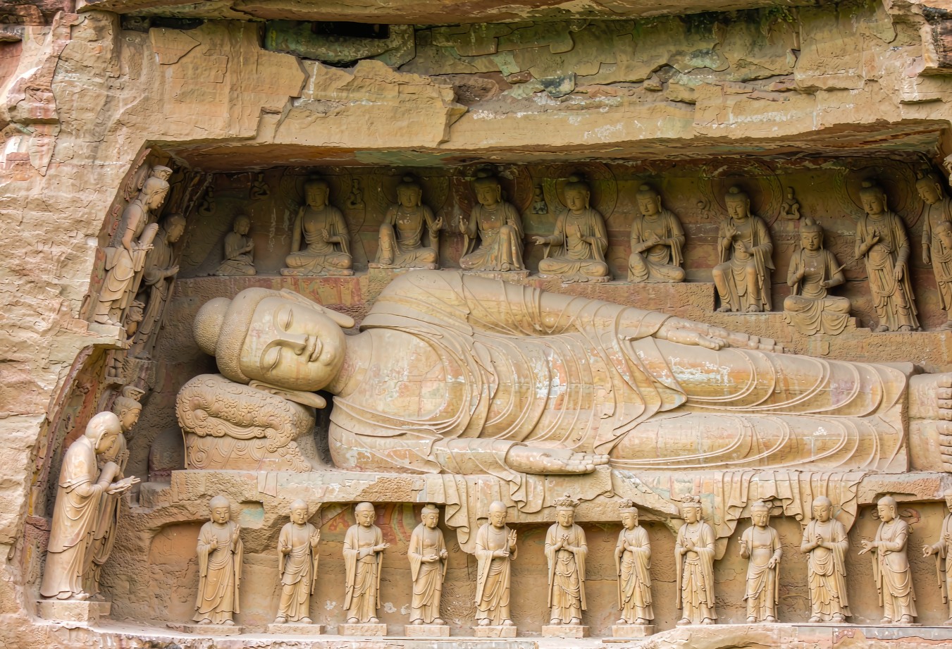 Chongqing Dazu Rock Carvings Wellness Journey — 4 Days / 3 Nights — Rock Carvings and Hot Springs